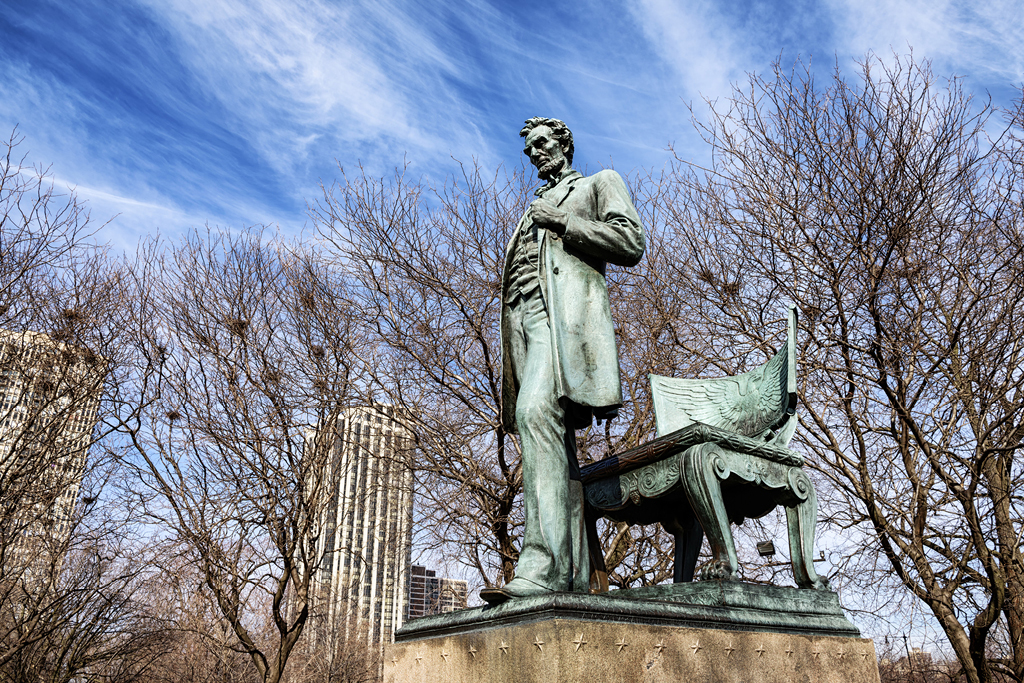 Lincoln Statue in Lincoln Park